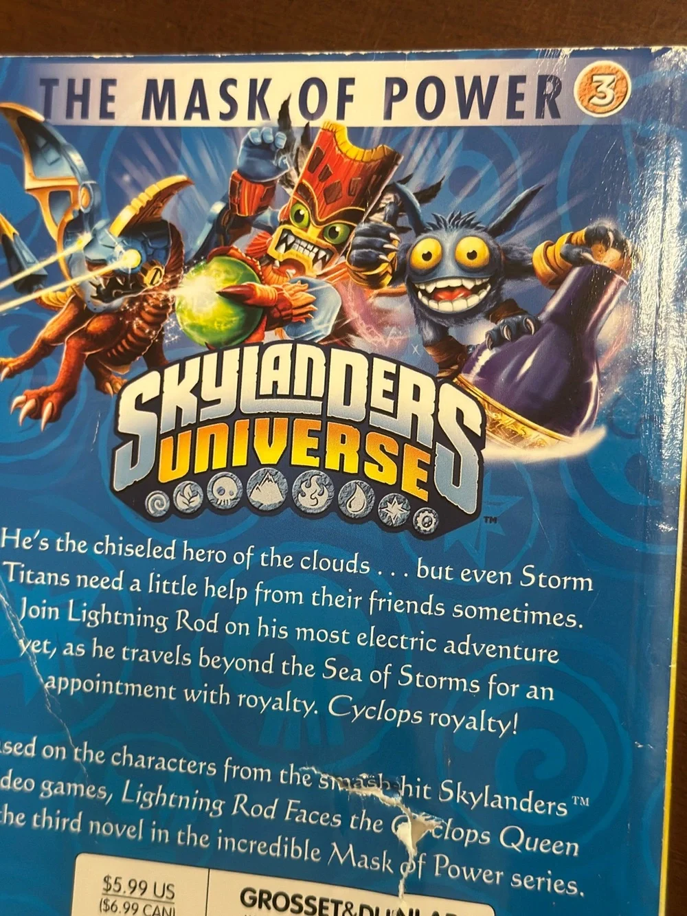 2 book set Skylanders Universe - Mask of Power Gil Grunt Lightning Rod READ DESC